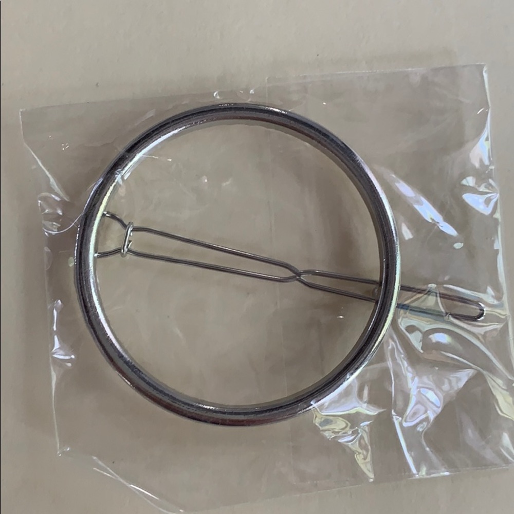 Circle Hair Clip